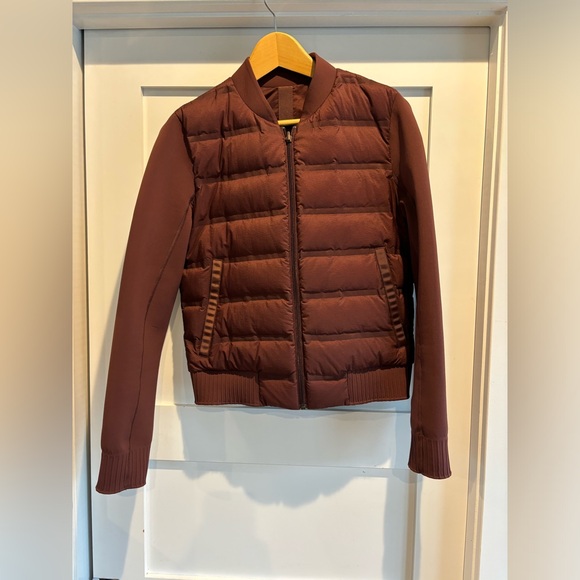 Lululemon bomber jacket. Reversible. Size 6 - Picture 1 of 6